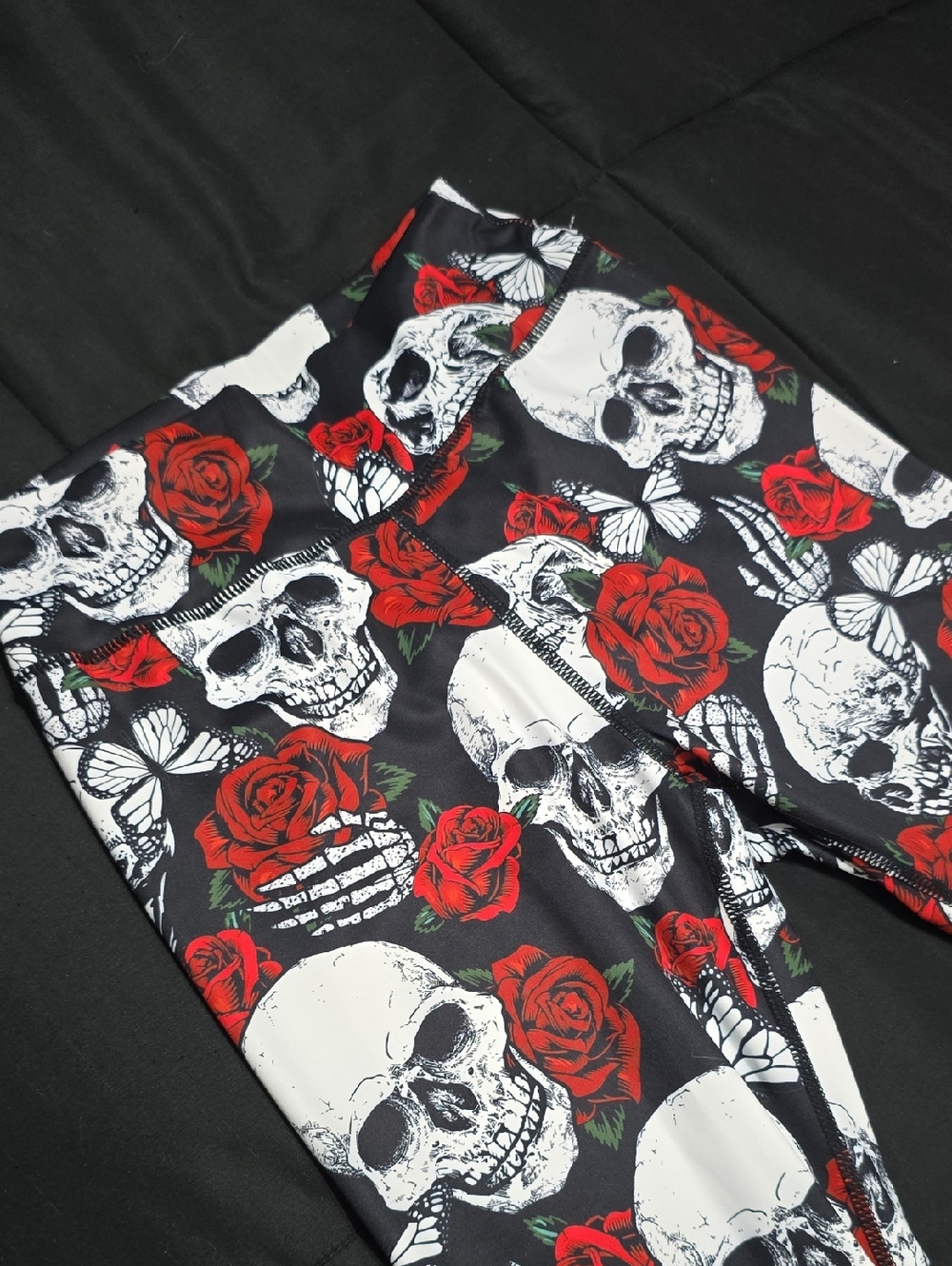 Black Skull & Red Rose Active Leggings